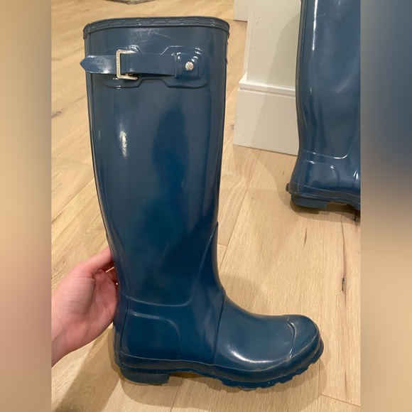 Authentic Hunter Tall Tain Boots - Picture 5 of 7